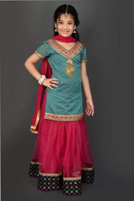 Green Embroidered Chanderi Silk Lehenga Choli Dupatta 2