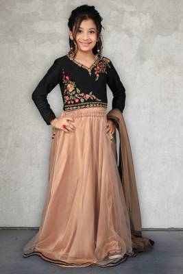 Green Embroidered Chanderi Silk Lehenga Choli Dupatta 1