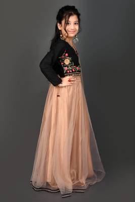 Green Embroidered Chanderi Silk Lehenga Choli Dupatta 4