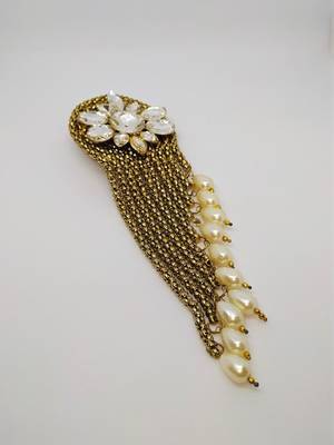 Gold brooch 2