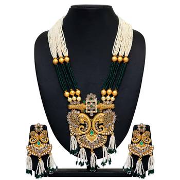 Green necklace-sets 1