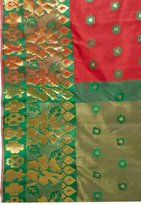 Red woven art silk saree with blouse 4