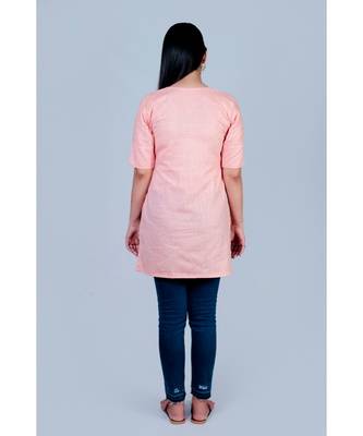 Peach linen short top with twin buttons on neck 4