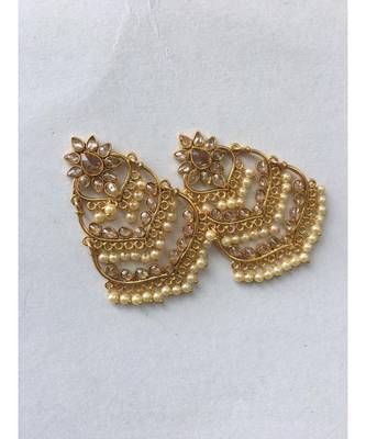 Gold Toned Kundan Studded Floral Drop Chandelier Earrings 3