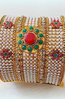 ETHNIC PEARL COLERED STONE STUDDED BROAD KADA