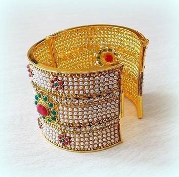 Ethnic Pearl Colered Stone Studded Broad Kada 2