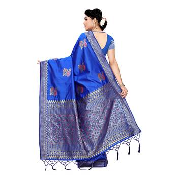Blue woven cotton silk saree with blouse 4