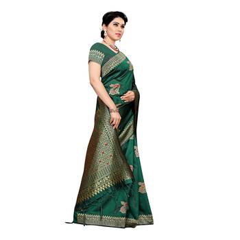 Green woven cotton silk saree with blouse 3
