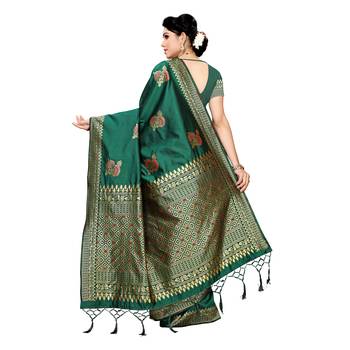 Green woven cotton silk saree with blouse 4