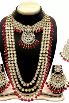 Traditional Kundan Pearl Wedding Choker Bridal Necklace Set Earrings & Maang Tikka For Women