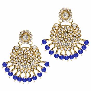 Traditional Gold Plated Kundan Pearl Wedding Choker Bridal Necklace Set Earrings & Maang Tikka For Women 5