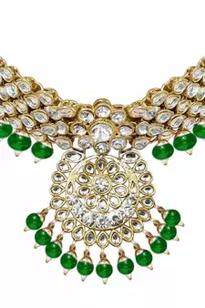 Traditional Kundan Pearl Wedding Choker Bridal Necklace Set Earrings & Maang Tikka For Women