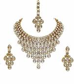 Traditional Stone Studded Bridal Choker Necklace Set Earrings & Maang Tikka For Women