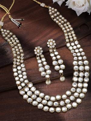 Traditional Kundan Jewellery Set For Women 1