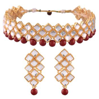 Traditional Kundan And Beads Choker Necklace Set For Women 1