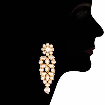 Traditional Kundan And Beads Choker Necklace Set For Women 2