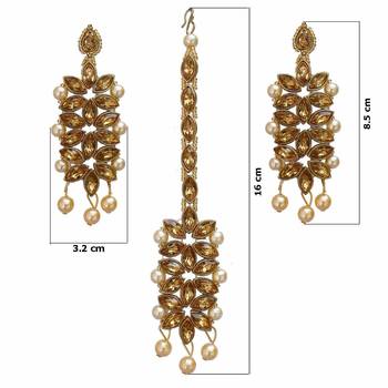 Kundan & Moti Rani Haar With Earrings & Maang Tikka For Women 3