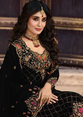 Black embroidered faux georgette salwar 2