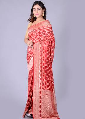 Red hand woven pure chiffon saree with blouse 3