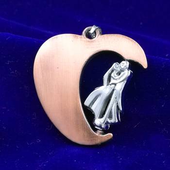 Saizen Couple Heart Pendent With Chain For Men & Women 2