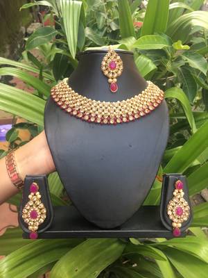 Red Kundan Necklace Sets 2