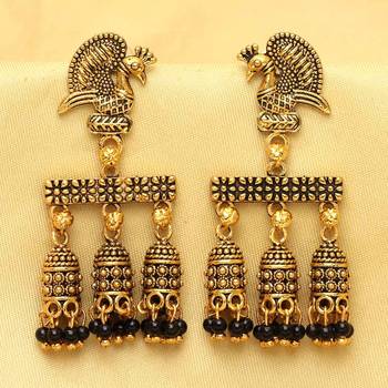 Black Jhumkas 1