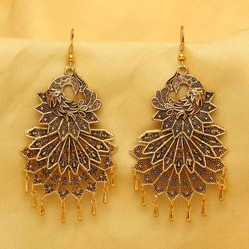 Gold Danglers Drops 1