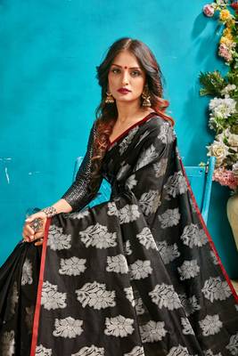 Black woven silk blend saree with blouse 4