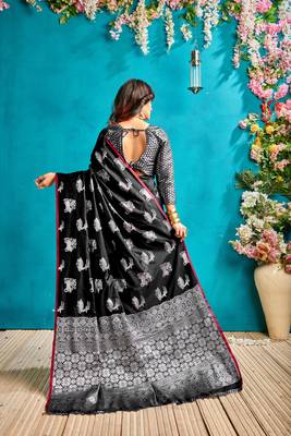 Black woven silk blend saree with blouse 3