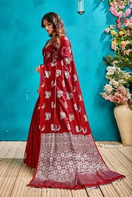 Scarlet red woven silk blend saree with blouse 4