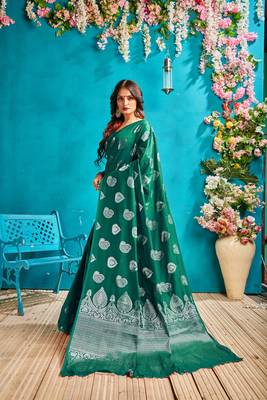 Green woven silk blend saree with blouse 4