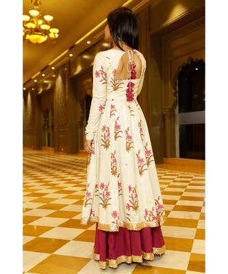 beige printed Cotton kurta sets 4