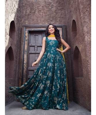 green printed rayon kurta sets 1