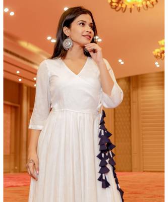 white plain cotton kurta sets 3