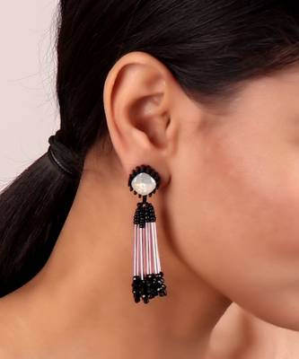 Crystal Beaded Earrings in Black-White 1