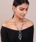 Shaded Beads Necklace Set in Blue