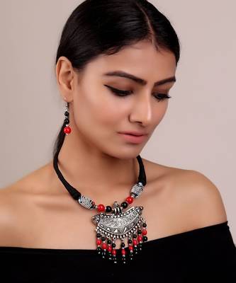 Oxidise Pendant Set with Red-Black Beads 1