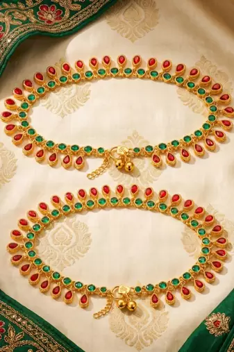 Traditional Gold Plated Kundan Anklets Payal For Girls & Women