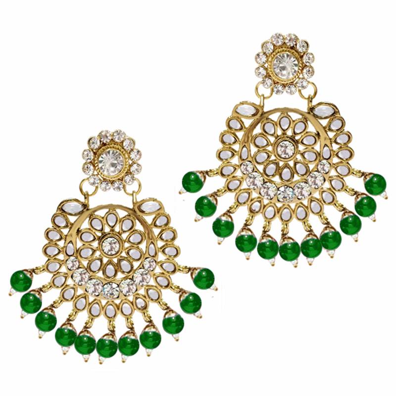 Gold Plated Traditional Kundan Pearl Earrings & Maang Tikka For Women 