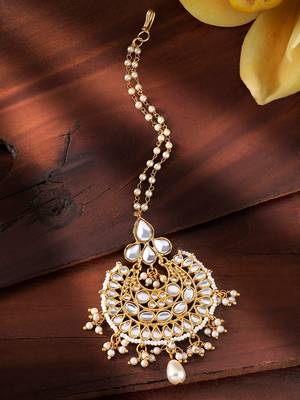 Traditional Kundan & Pearl Maang Tikka For Women  2