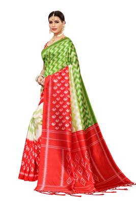 Red printed banarasi silk saree with blouse 2
