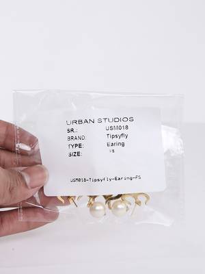 Gold earrings 5