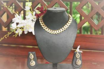 kundan choker necklace set with earrings 2
