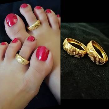 Gold toe-rings 1