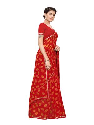 Red printed chiffon saree with blouse 3