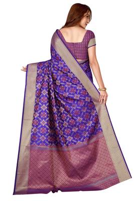 Blue printed kanchipuram silk saree with blouse 5