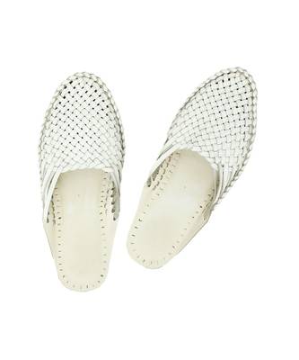 White Women shoe 1