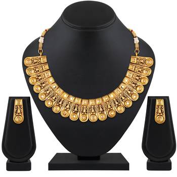 Excellent Designer Choker Style Gold Plated Necklace Set For Women 2