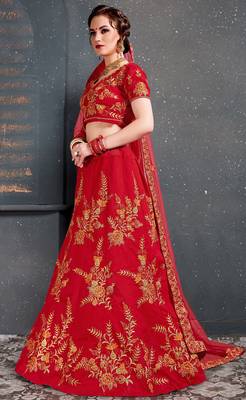 Tempting Red Thread Dori Zari And Embroidered With Diamond Work Taffeta Silk Lehenga Choli For Wedding 3