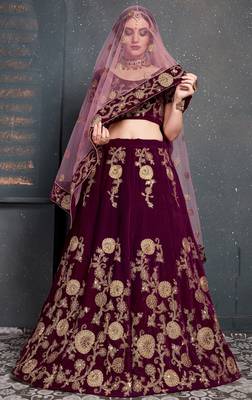 Hypnotizing Purple Dori Zari And Sequins Embroidered Semi Velvet Lehenga Choli For Bride 3